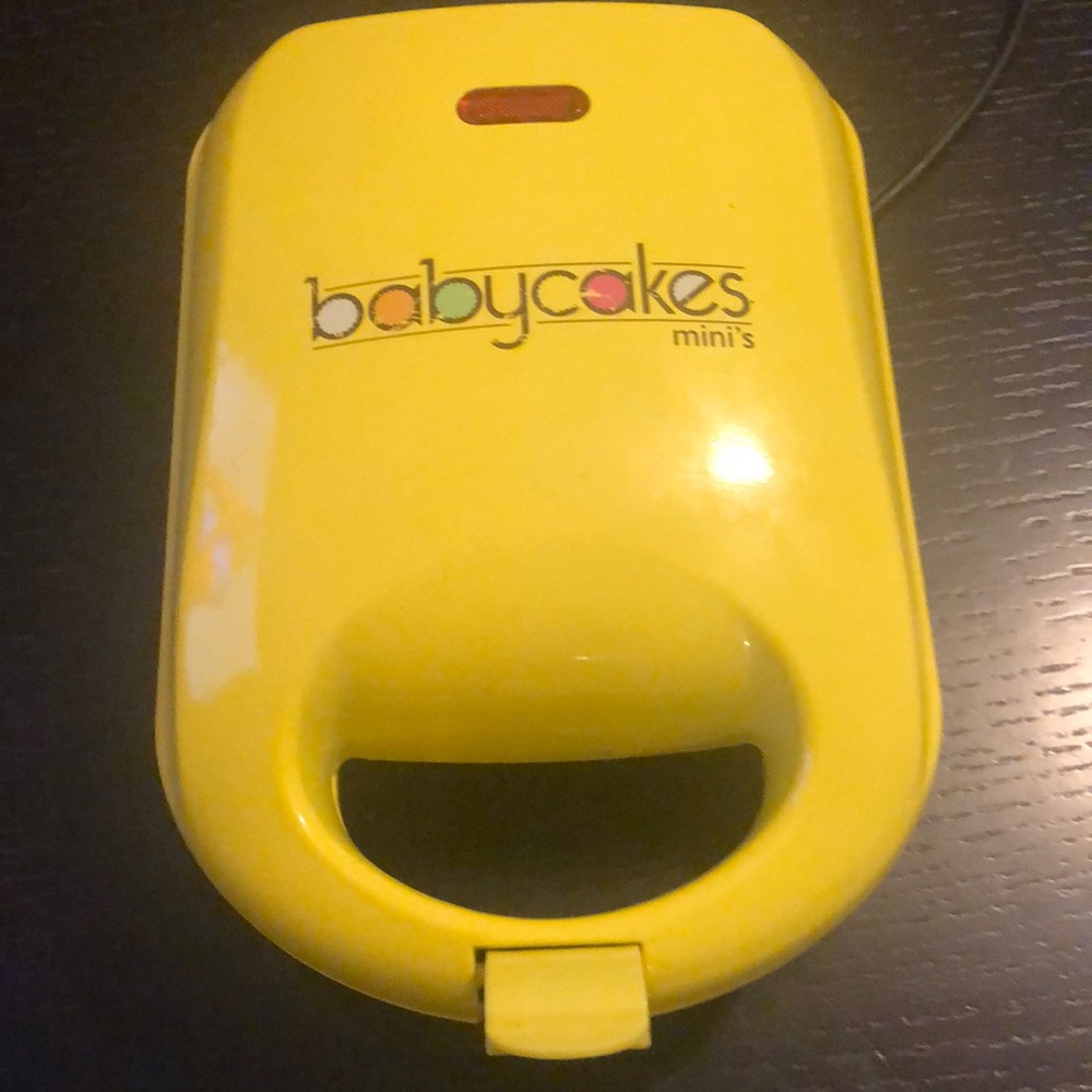 babycakes minis Donut Maker